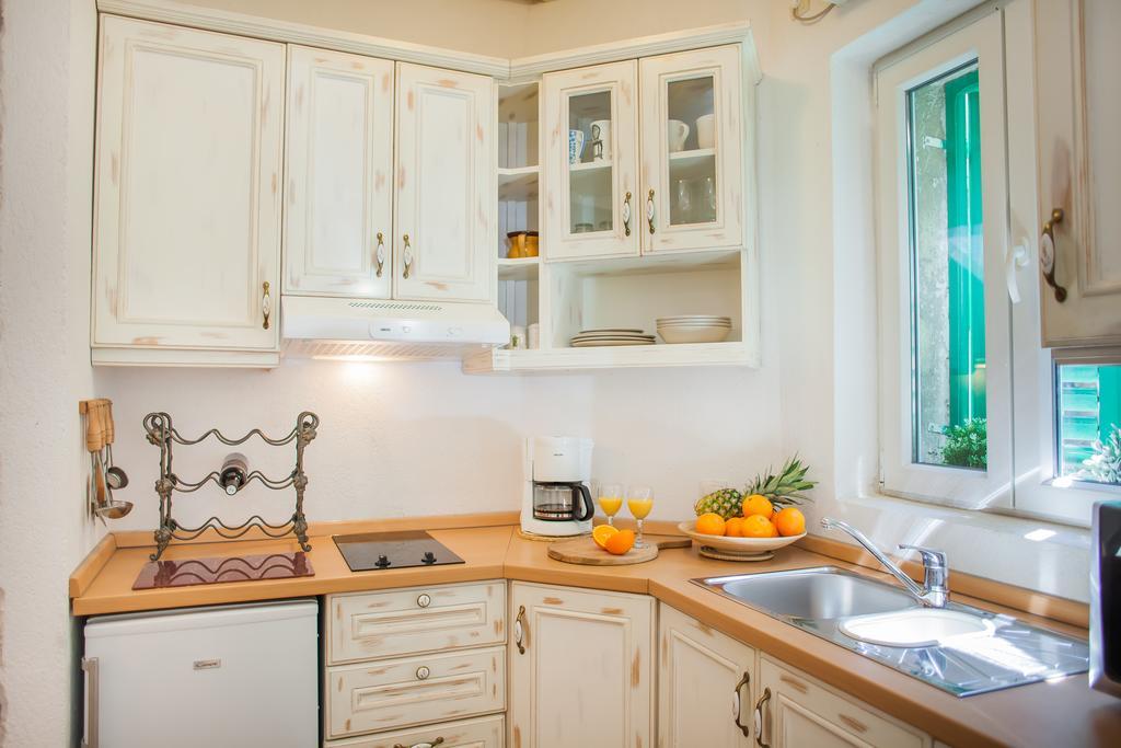Apartments Laurus シベニク エクステリア 写真