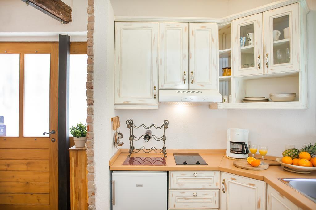 Apartments Laurus シベニク エクステリア 写真