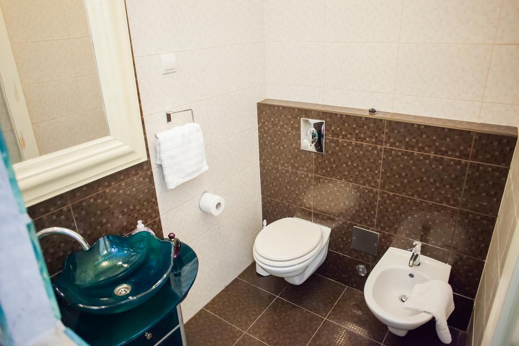Apartments Laurus シベニク エクステリア 写真