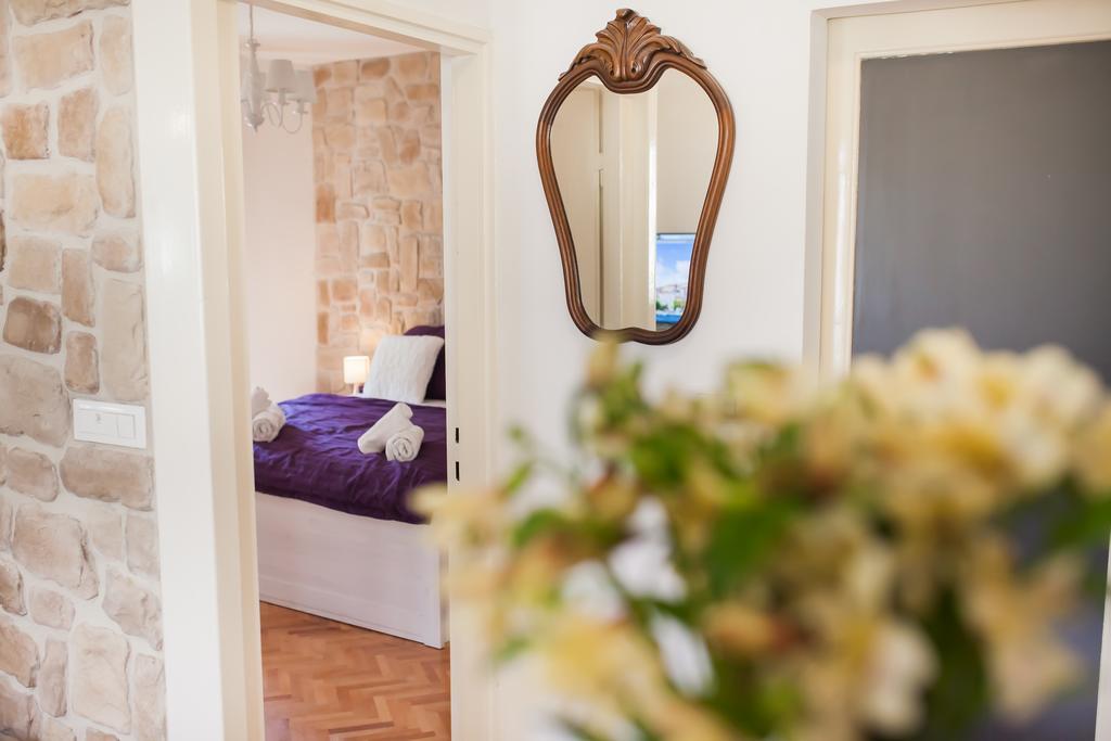 Apartments Laurus シベニク エクステリア 写真