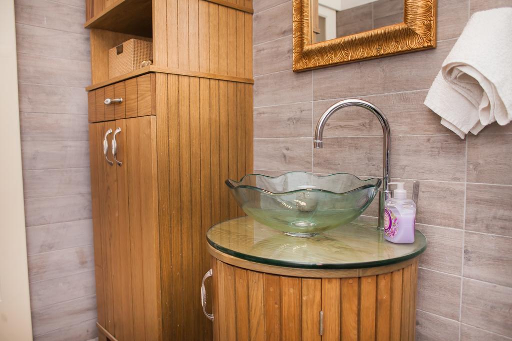 Apartments Laurus シベニク エクステリア 写真
